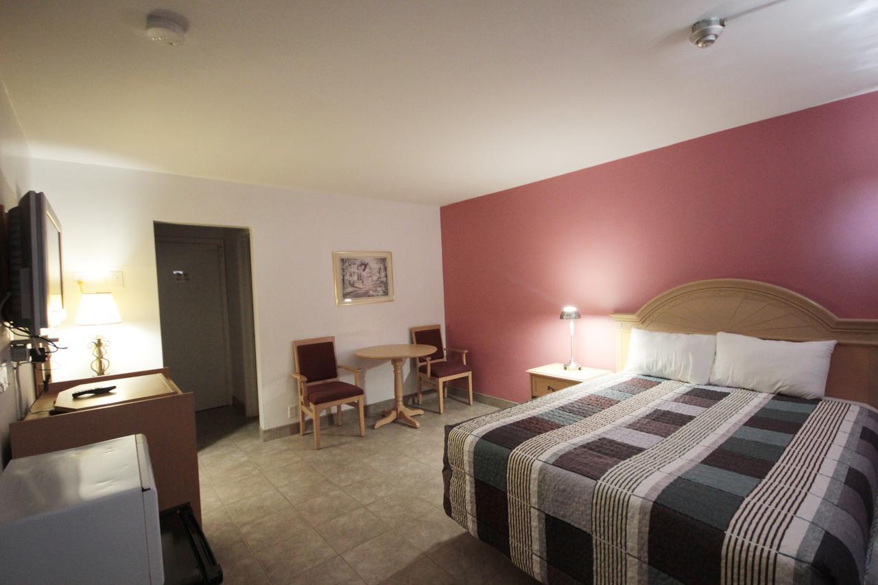 6267 Persepolis Motel 2*