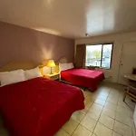 6267 Persepolis Inn